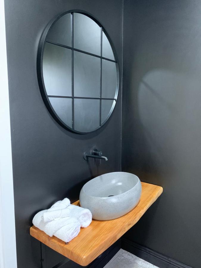 Wild Hideaways Luxury Lodges And Eco Spa Бэнтри Экстерьер фото